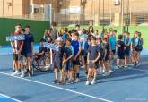 Visita a las nuevas pistas de tenis del Pabell�n Central y clausura del curso de la Escuela municipal de tenis