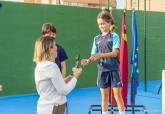 Visita a las nuevas pistas de tenis del Pabell�n Central y clausura del curso de la Escuela municipal de tenis