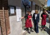 Visita de la alcaldesa a la nueva Carnicer�a Raza, proyecto impulsado por la ADLE