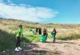 Los vecinos de Vista Alegre retiran m�s de 300 kilos de residuos en una jornada de convivencia y limpieza ambiental